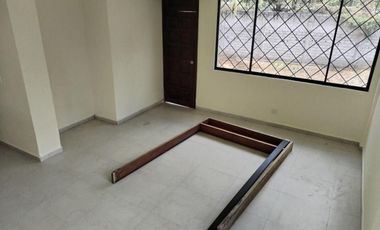 Casa en venta, sector Alangasi, cerca de Supermaxi San Gabriel
