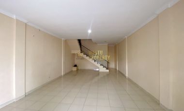 RUKO 2 LANTAI MURAH SIAP HUNI STRATEGIS DI JL RING ROAD SELATAN