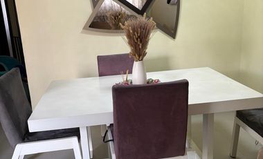 Linda casa dúplex en Lomas Lindas