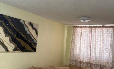 Linda casa dúplex en Lomas Lindas