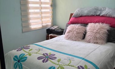 Linda casa dúplex en Lomas Lindas