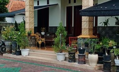 Rumah Besar Jln. Serma Abdullah, Bojonegoro