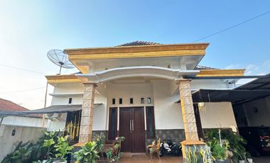 Rumah Besar Jln. Serma Abdullah, Bojonegoro