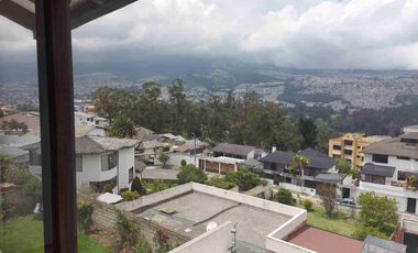 RENTA - CASA 3 HABITACIONES -  CARCELEN - QUITO