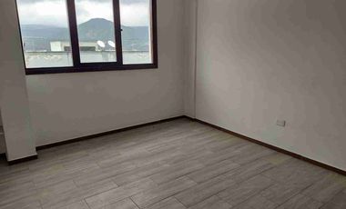 RENTA - CASA 3 HABITACIONES -  CARCELEN - QUITO