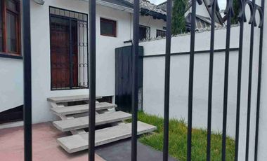 RENTA - CASA 3 HABITACIONES -  CARCELEN - QUITO