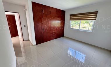 CASA EN RENTA EN LOMAS DE JURIQUILLA, QRO. CERCA DE LA UVM