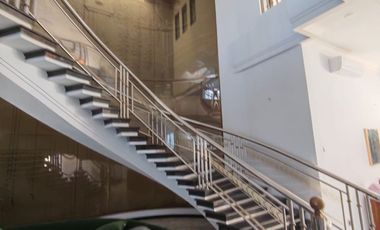 FOR SALE RUMAH MEWAH 3LT FURNISHED KAWASAN STARTEGIS DENPASAR