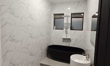 FOR SALE RUMAH MEWAH 3LT FURNISHED KAWASAN STARTEGIS DENPASAR