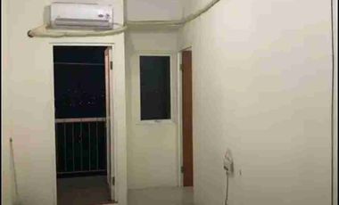 Disewakan Unit Apartemen Puncak Dharmahusada 2BR + 2AC