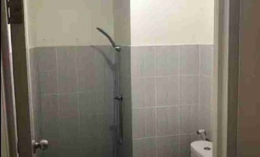 Disewakan Unit Apartemen Puncak Dharmahusada 2BR + 2AC