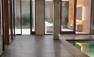 FOR RENT VILLA MEWAH BARU 4BR DEKAT PANTAI SINDHU SANUR