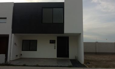 VENDO CASA EN AGUASCALIENTES