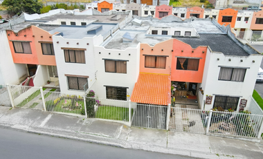 Casa - Huachi Chico, Bodesur, Demetrio Aguilera Malta, Ambato, Ecuador