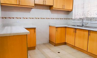 Casa - Huachi Chico, Bodesur, Demetrio Aguilera Malta, Ambato, Ecuador