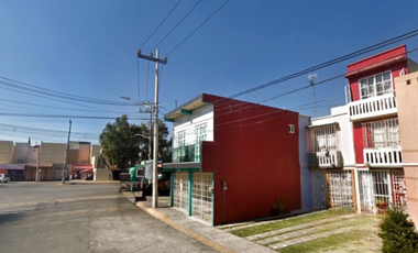 sa Venta de Casa en Hacienda del Jardín Teyahualco Edo-Mex a 5 minutos del Circuito Exterior Mexiquense a 10 minutos de la Universidad Pedagógica