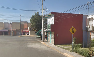 sa Venta de Casa en Hacienda del Jardín Teyahualco Edo-Mex a 5 minutos del Circuito Exterior Mexiquense a 10 minutos de la Universidad Pedagógica