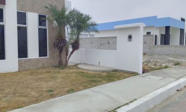 VILLAMIL PLAYAS ALQUILO CASA ESQUINERA EN URBANIZACION BRISAS Y PALMERAS