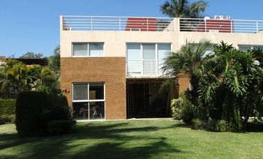 CASA EN VENTA, A 5 MIN. DEL CENTRO DE YAUTEPEC, MORELOS