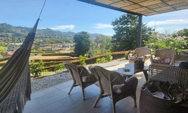 Casa en Venta en la Ceja, Vista, naturaleza y confort