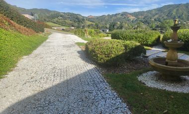 Casa en Venta en la Ceja, Vista, naturaleza y confort