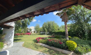 ESTUDIO AMPLIO EN LA ENTRADA DE JURICA, TODOS LOS SERVICIOS INCLUIDOS