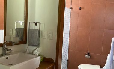 ESTUDIO AMPLIO EN LA ENTRADA DE JURICA, TODOS LOS SERVICIOS INCLUIDOS