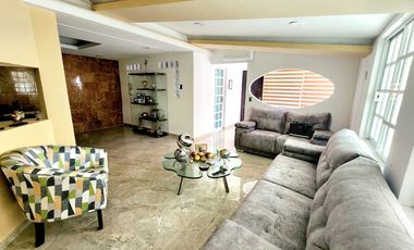 En Venta Hermosa Casa en el Fracc. Costa Verde