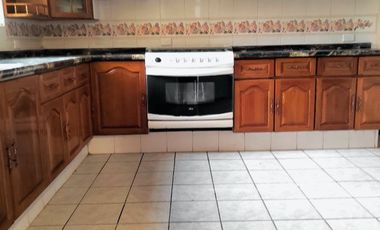 Casa en Renta, excelente ubicación. 4 habitaciones, 4 baños