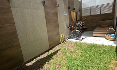 HERMOSA CASA DE TRES DORMITORIOS SECTOR EL NACIONAL