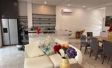 Casa en Renta Puerto Morelos con hermosos muebles y decoración