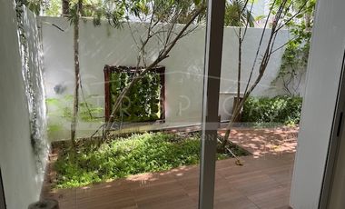 Casa en Renta Puerto Morelos con hermosos muebles y decoración