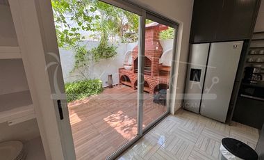 Casa en Renta Puerto Morelos con hermosos muebles y decoración