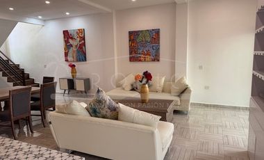 Casa en Renta Puerto Morelos con hermosos muebles y decoración