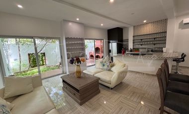 Casa en Renta Puerto Morelos con hermosos muebles y decoración