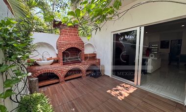 Casa en Renta Puerto Morelos con hermosos muebles y decoración