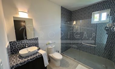 Casa en Renta Puerto Morelos con hermosos muebles y decoración