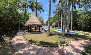 Casa en Renta Puerto Morelos con hermosos muebles y decoración