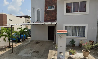 Casa en venta en Calle Crisantemos,Blancas Mariposas, Villahermosa, Tabasco, México