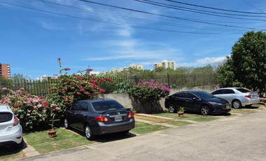 VENTA CASA EN CONJUNTO CERRADO NOGAL