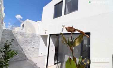 VENTA Casa 🏡 ,  Equipada, buena orientación con respecto al sol🌞 en Cto Apeninos, Fracc.  La Reserva Celaya,Gto