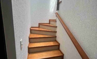 SE RENTA CASA EN FRACCIONAMIENTO VILLA TOSCANA| ZONA AEROPUERTO | SALIDA RÁPIDA A CDMX