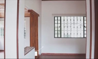 SE ARRIENDA CASA EN CHIA VIA GUAYMARAL