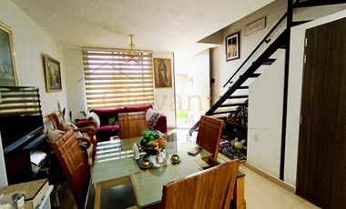 Venta, Casa Tres Niveles en Conjunto, Chia