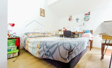 Venta, Casa Tres Niveles en Conjunto, Chia