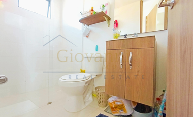 Venta, Casa Tres Niveles en Conjunto, Chia