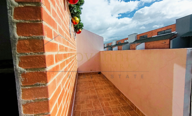 Venta, Casa Tres Niveles en Conjunto, Chia