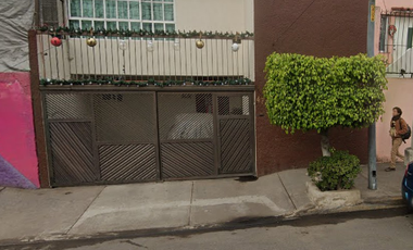 VENTA CASA PASEOS DE TAXQUEÑA