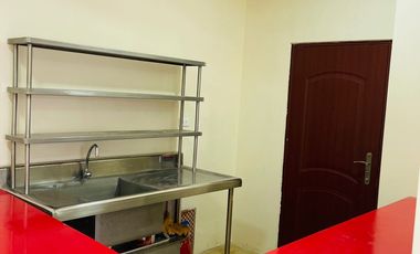 En alquiler local comercial en kennedy, diagonal al Mall del sol.(AR)