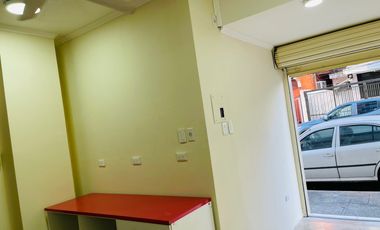 En alquiler local comercial en kennedy, diagonal al Mall del sol.(AR)